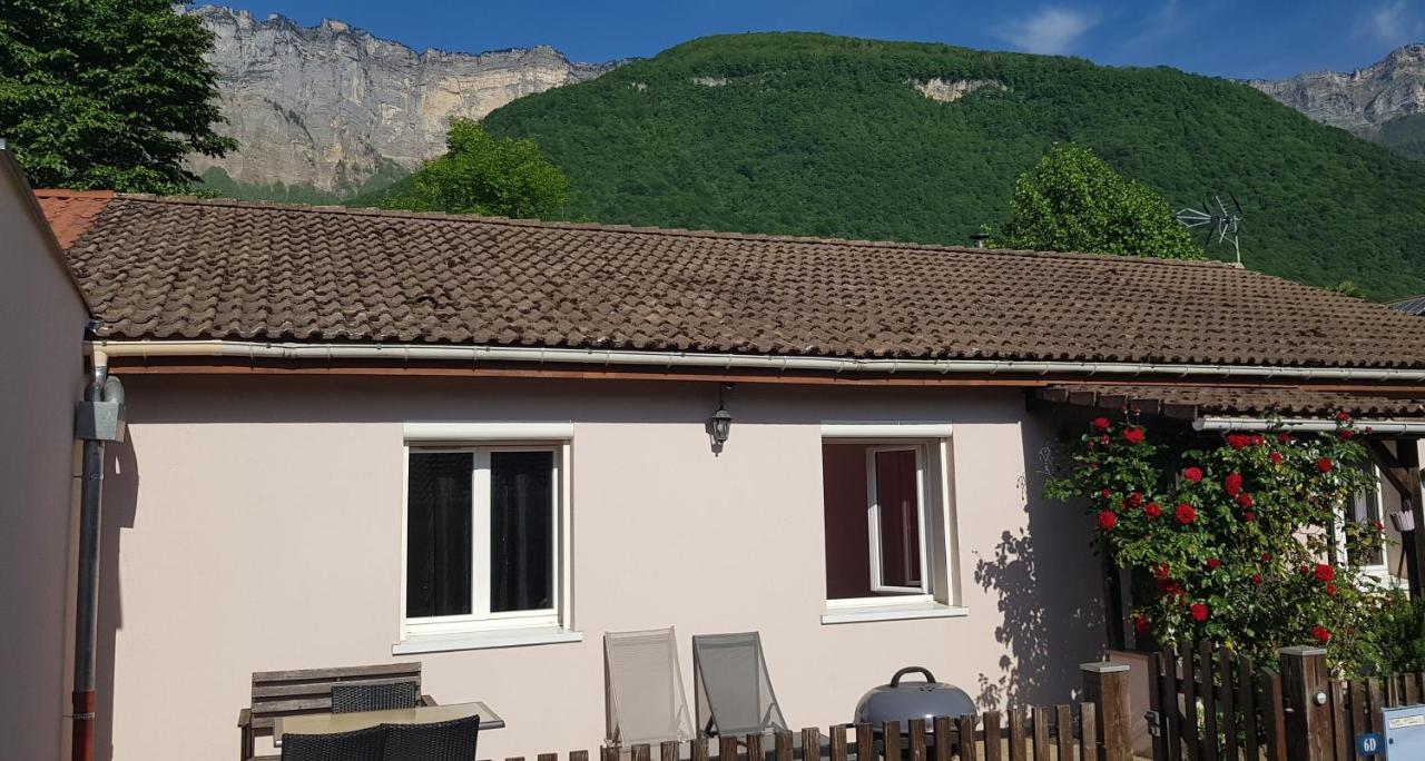 Gite Fabuleux, Jardin, Terrasse, Parking Saint-Vincent-de-Mercuze Exteriér fotografie
